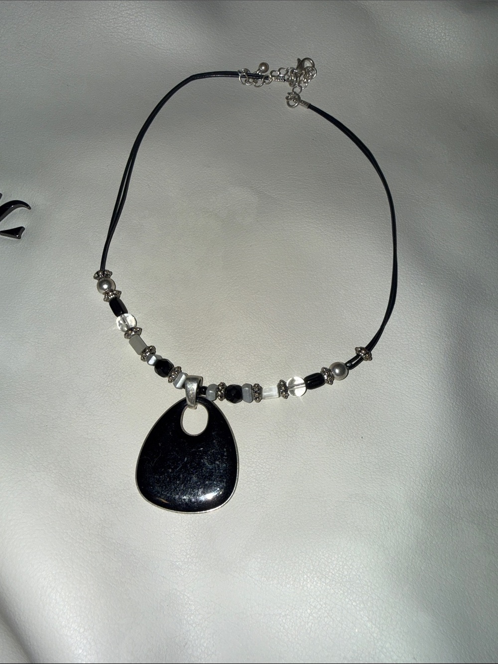 Black Pendant Beaded Necklace - Unbranded